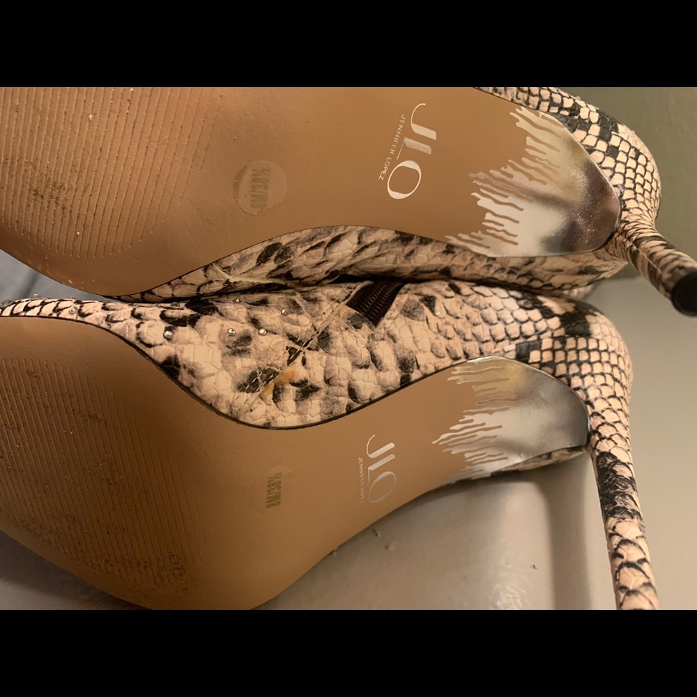 I-Lo Afern2 Diamond Rhinestone Snake Boot - Picture 10 of 11